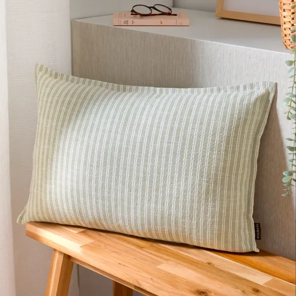Cuscino rettangolare in cotone testurizzato (40 x 60 cm) Alice Verde