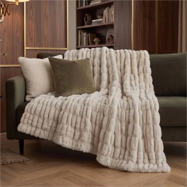 Plaid fausse fourrure (210 x 240 cm) Yari Beige