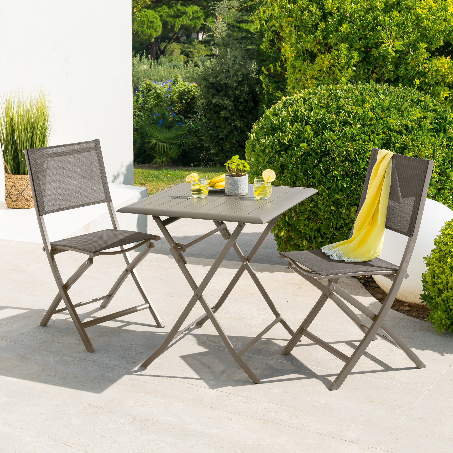 Table de jardin pliante Aluminium Azua (71 x 71 cm) - Marron tonka - Salon  de jardin, table et chaise - Eminza