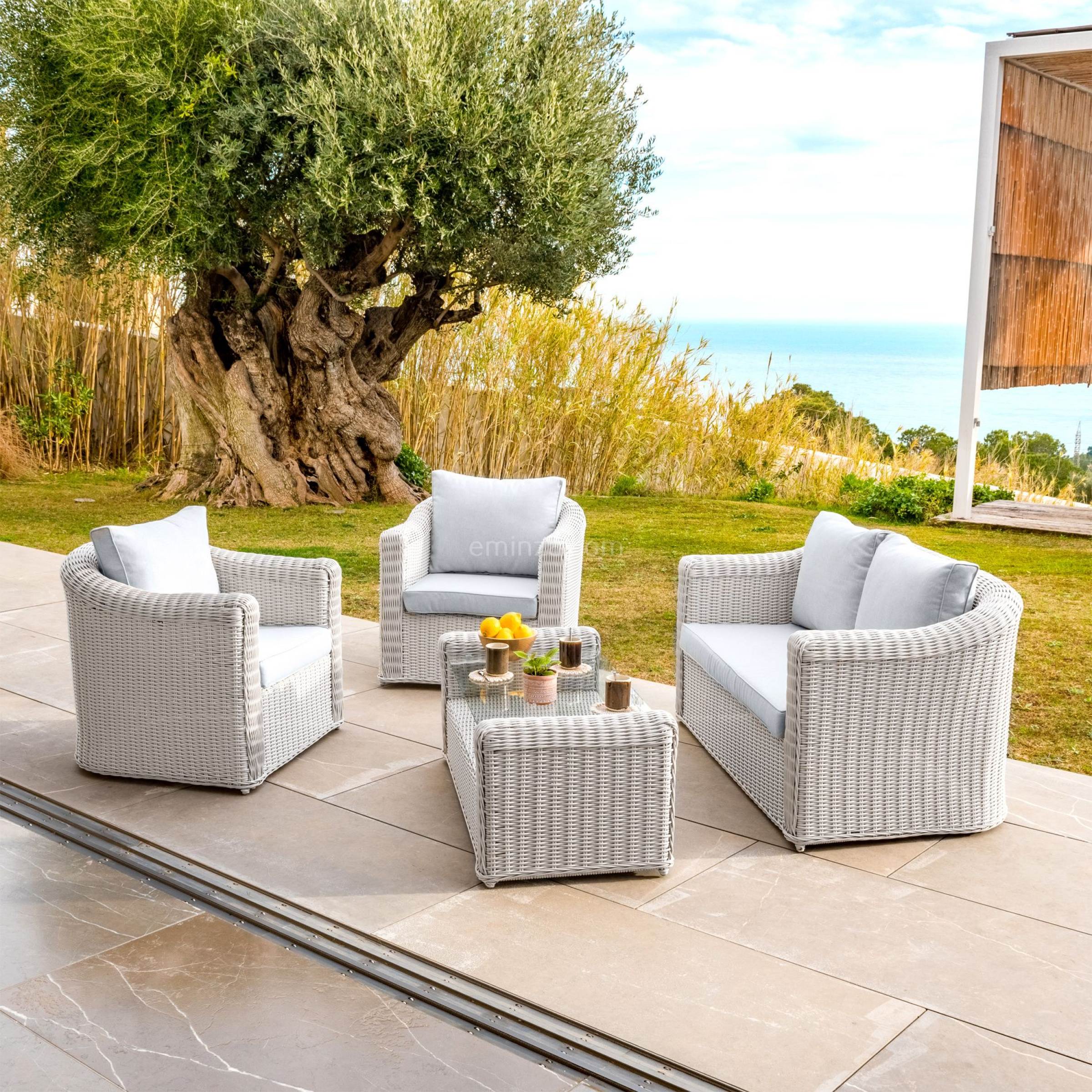 Salon De Jardin En R sine Tress e 4 Places 4 Pcs Calvi Blanc Et Gris 